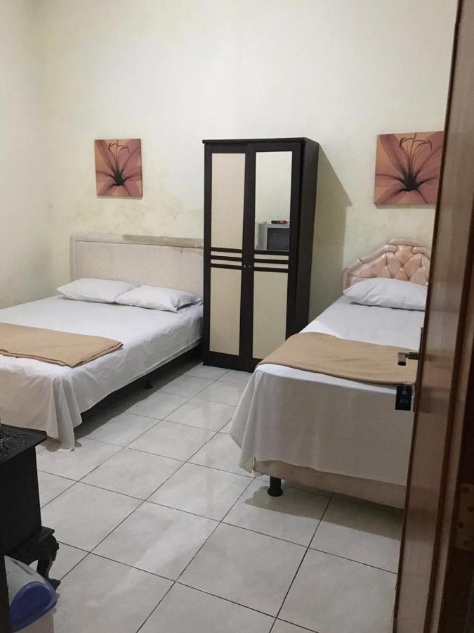 Villa & Guest House Batu Indah Exterior photo